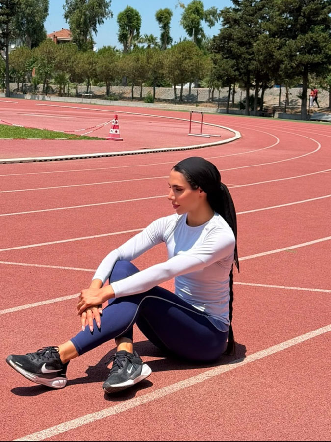 بیوگرافی مریم محبی - دونده سرعت ایرانی با لقب دختر باد