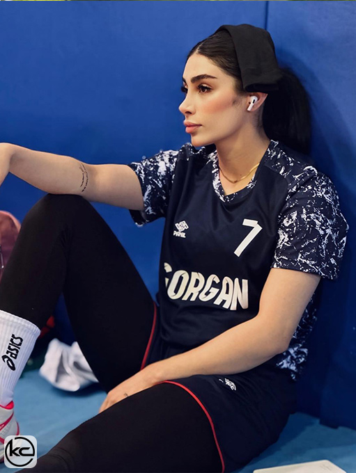 بیوگرافی صاحبه صادات بنی فاطمه | مجله اینترنتی کارگو 3