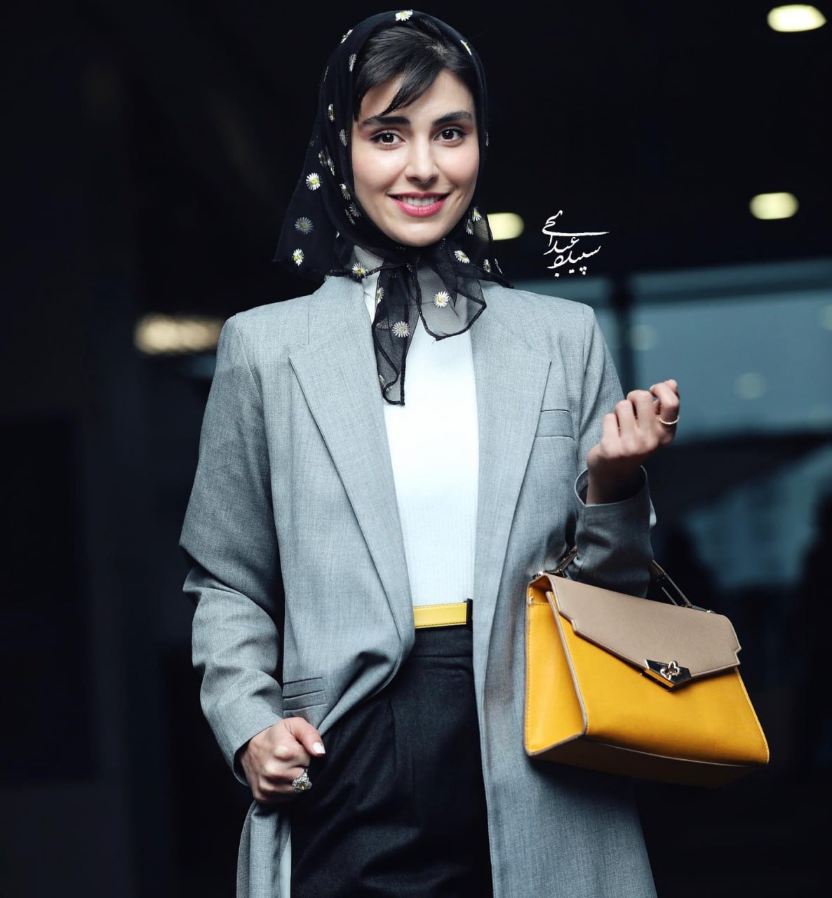 تصاویر لاله مرزبان بازیگر سینما 8