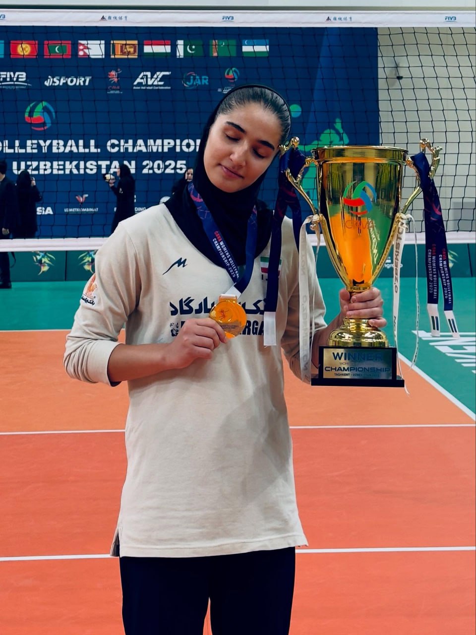 تصاویر نازنین علیزاده والیبالیست 3