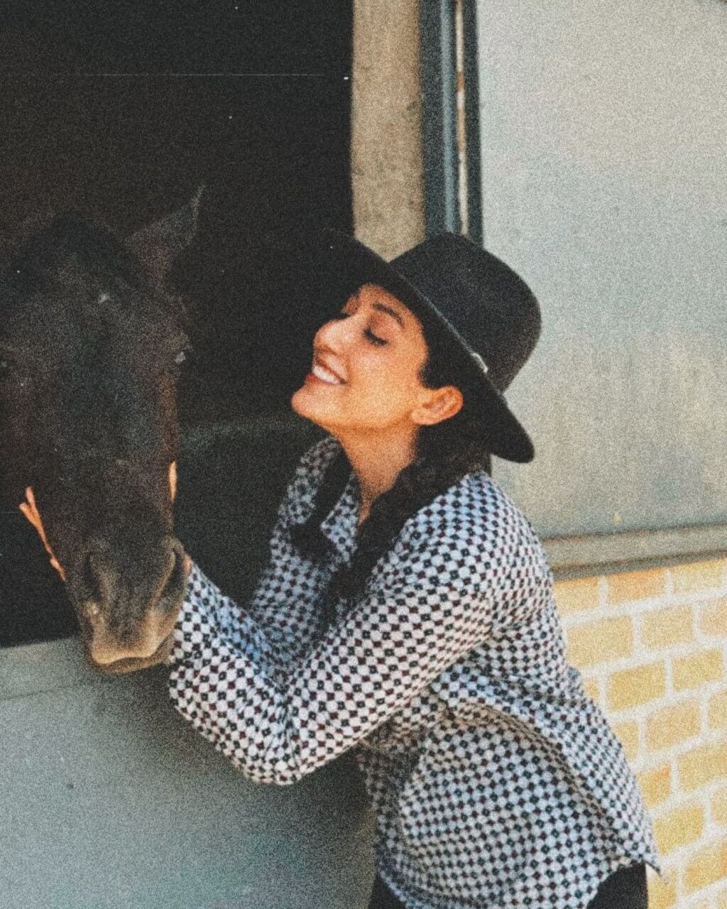 تصاویر شادی خلیلی 10