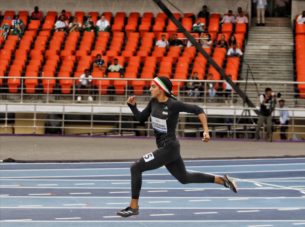 تصاویر هاجر صفرزاده قهرمان پارامپیک دو و میدانی 2