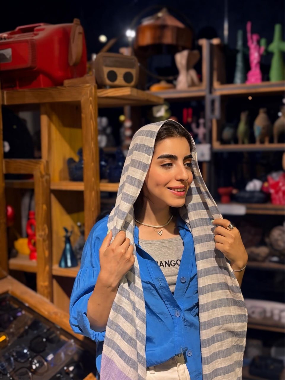 تصاویر شیما کیانی در فوتسال 9