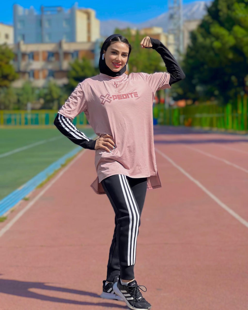 تصاویر سارا بهمنیار کاراته 7