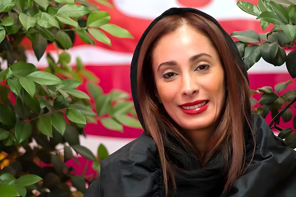 سحر زکریا بازیگر سریال شش ماهه