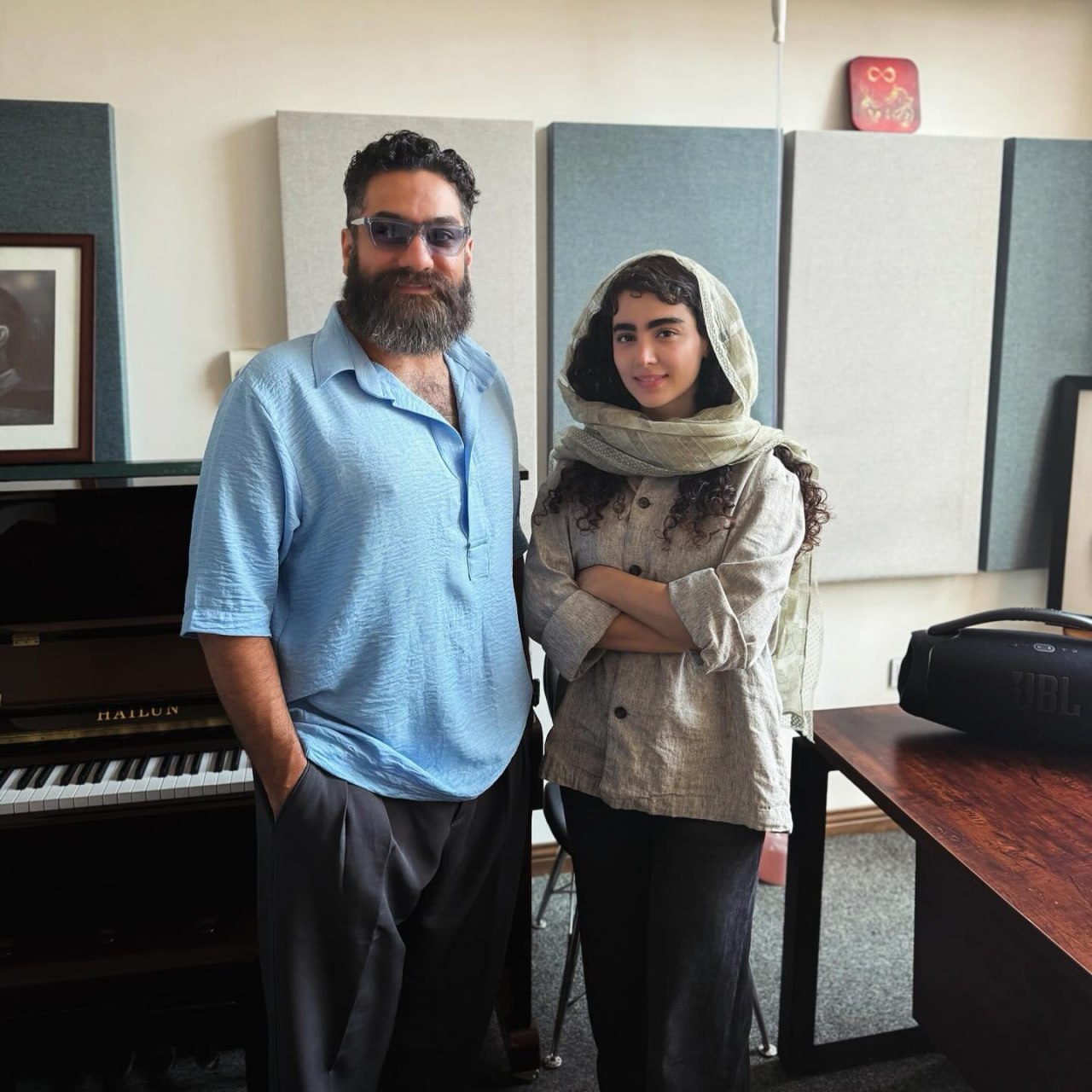 تصاویر جدید سنا حسینی بازیگر دوقلو 10