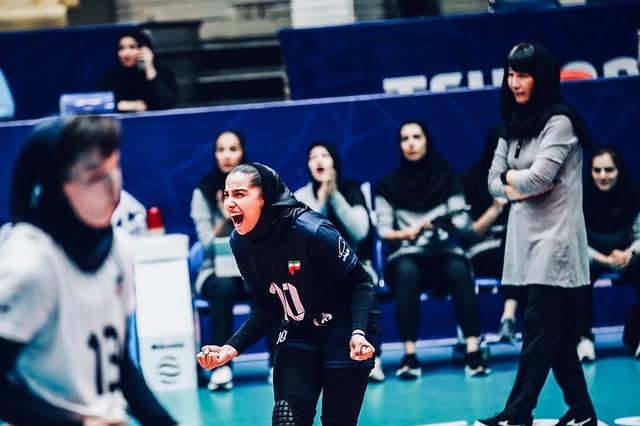 تصاویر تبسم قادری والیبال 5