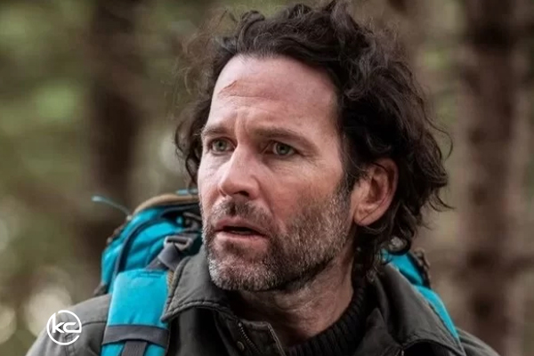 ایون بیلی Eion Bailey در نقش جیم متیوز Jim Matthews