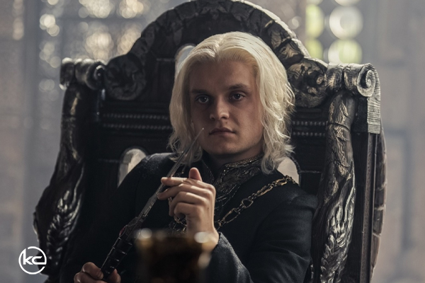 ۵. تام گلین-کارنی Tom Glynn-Carney، ایگان دوم تارگرین